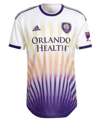 camisa orlando city ii 22 23 torcedor adidas masculina branca com detalhes em roxo e amarelo 1 1