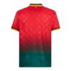 camisa ac milan edicao especial torcedor puma masculina vermelha com detalhes em verde