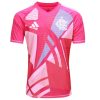Camisa rosa do Flamengo Adidas com grafismos